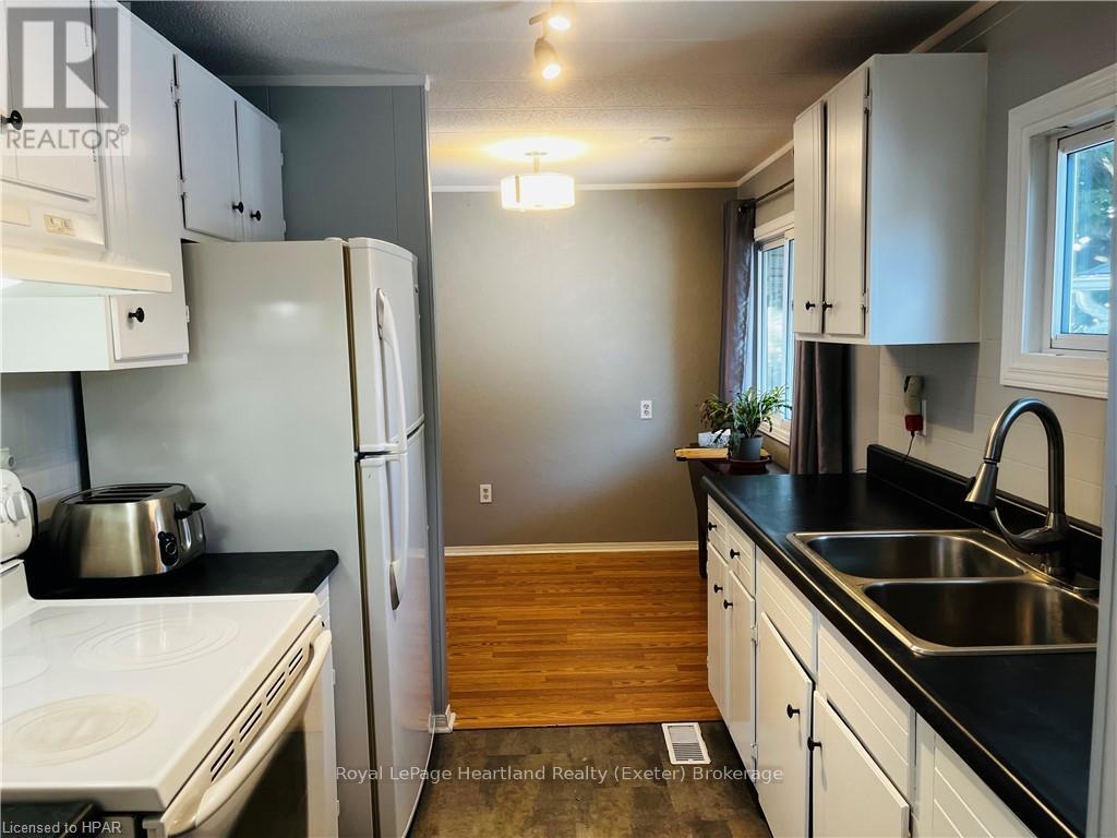 19 George Street, Strathroy-Caradoc, Ontario  N7G 3K9 - Photo 7 - X10780139