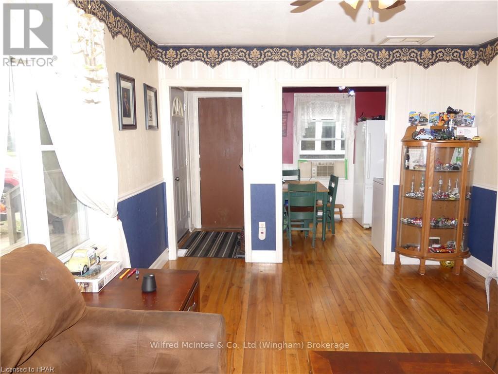 225 Mary Street, Central Huron (Clinton), Ontario  N0M 1L0 - Photo 13 - X10780156