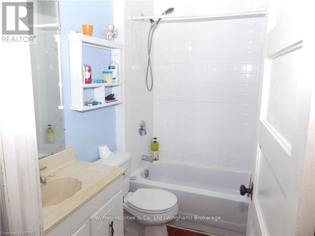 225 Mary Street, Central Huron (Clinton), Ontario  N0M 1L0 - Photo 32 - X10780156