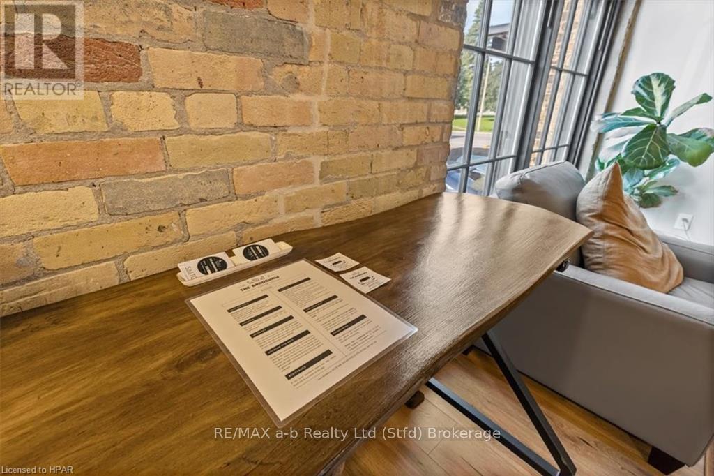 112 - 245 Downie Street, Stratford, Ontario  N5A 1X2 - Photo 17 - X10780185