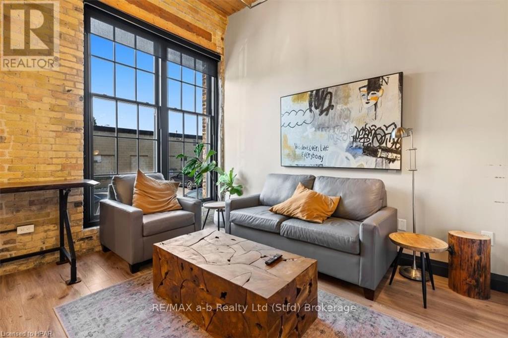 112 - 245 Downie Street, Stratford, Ontario  N5A 1X2 - Photo 8 - X10780185