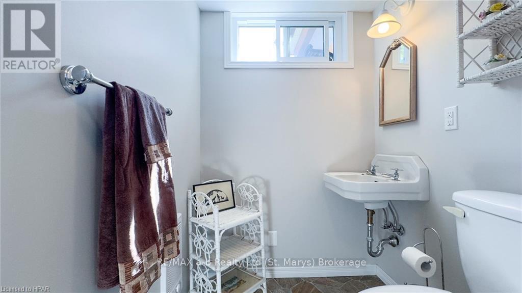 205 Spence Cr Crescent, West Perth (Mitchell), Ontario  N0K 1N0 - Photo 24 - X10780197