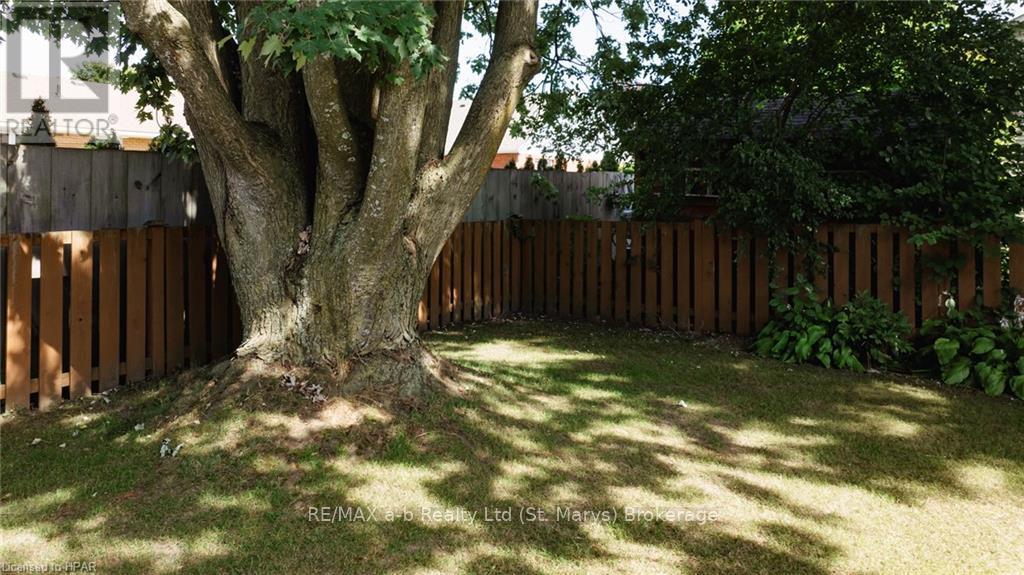 205 Spence Cr Crescent, West Perth (Mitchell), Ontario  N0K 1N0 - Photo 33 - X10780197