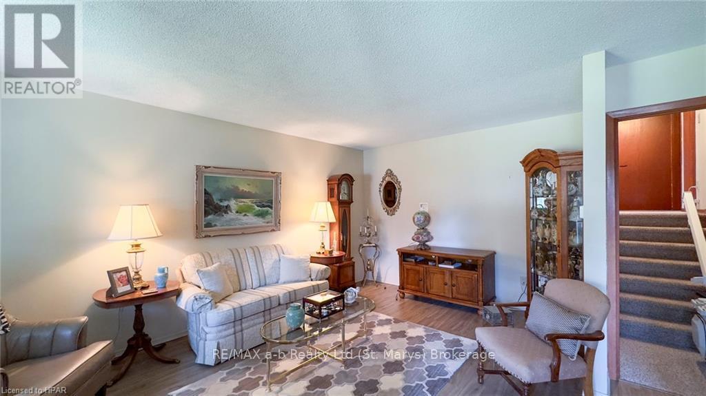 205 Spence Cr Crescent, West Perth (Mitchell), Ontario  N0K 1N0 - Photo 7 - X10780197