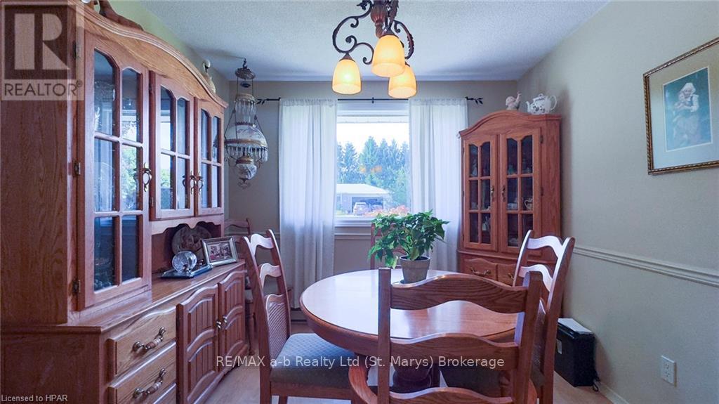 205 Spence Cr Crescent, West Perth (Mitchell), Ontario  N0K 1N0 - Photo 9 - X10780197