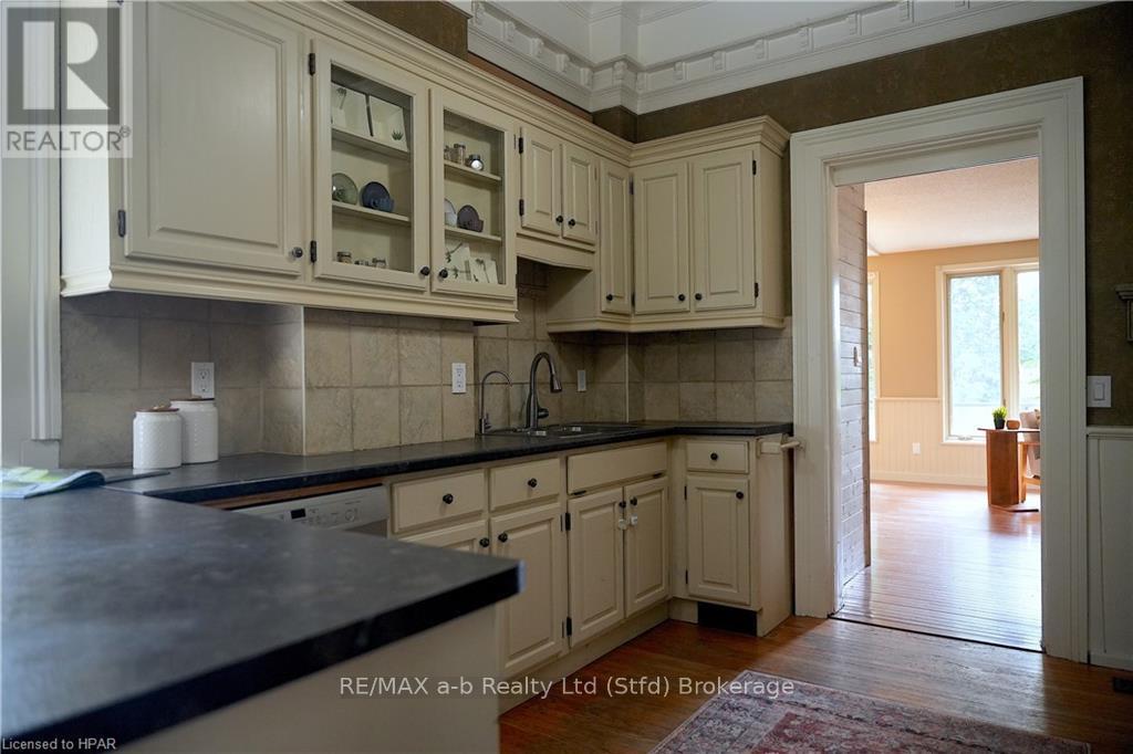 310 Northumberland Street, North Dumfries, Ontario  N0B 1E0 - Photo 11 - X10780213