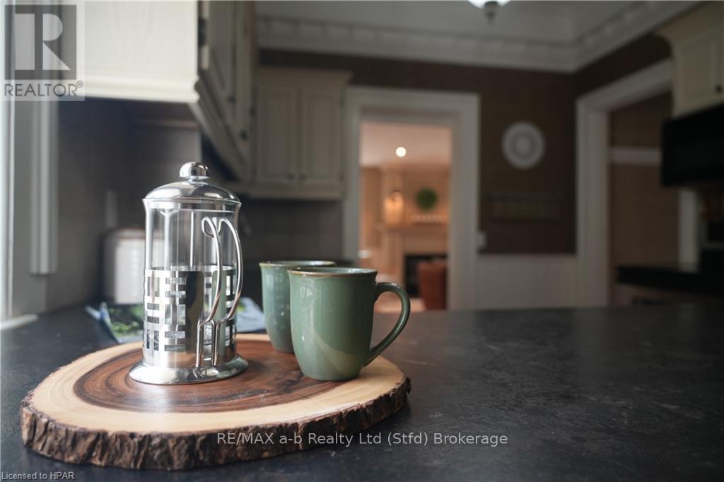 310 Northumberland Street, North Dumfries, Ontario  N0B 1E0 - Photo 12 - X10780213