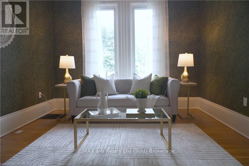 310 Northumberland Street, North Dumfries, Ontario  N0B 1E0 - Photo 17 - X10780213