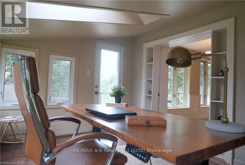 310 Northumberland Street, North Dumfries, Ontario  N0B 1E0 - Photo 22 - X10780213