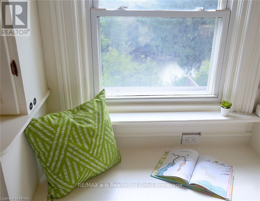 310 Northumberland Street, North Dumfries, Ontario  N0B 1E0 - Photo 29 - X10780213