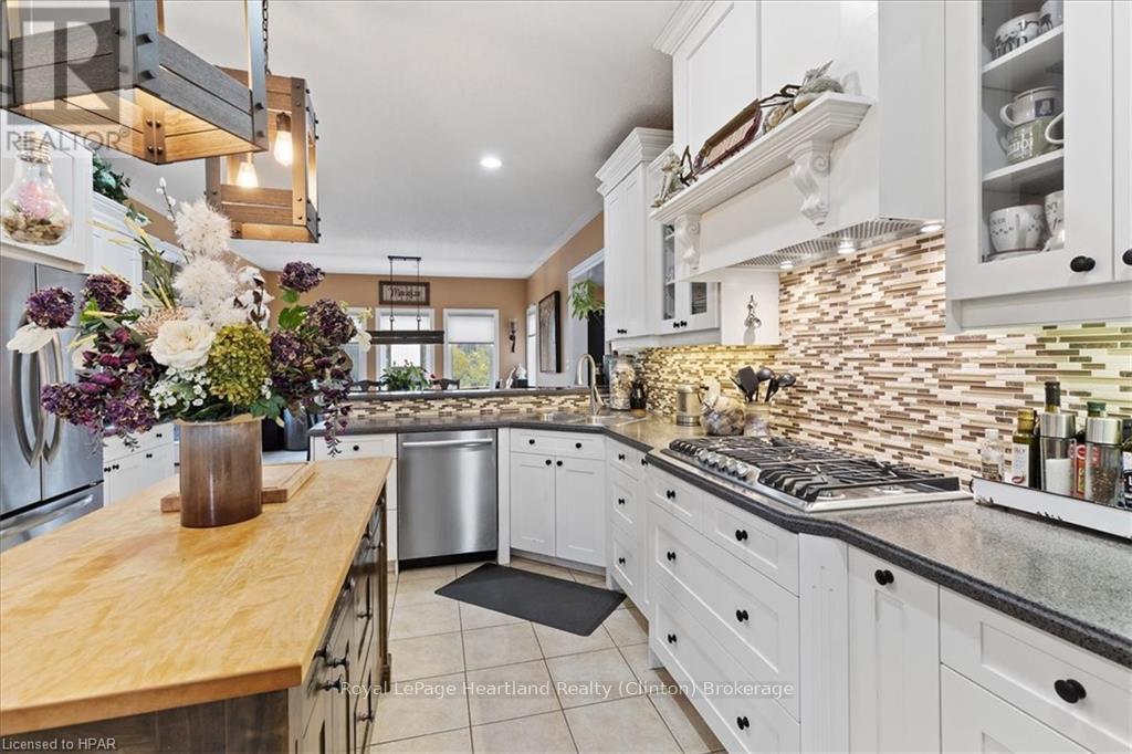 36241 Gore Road, South Huron, Ontario  N0M 1T0 - Photo 15 - X10780225