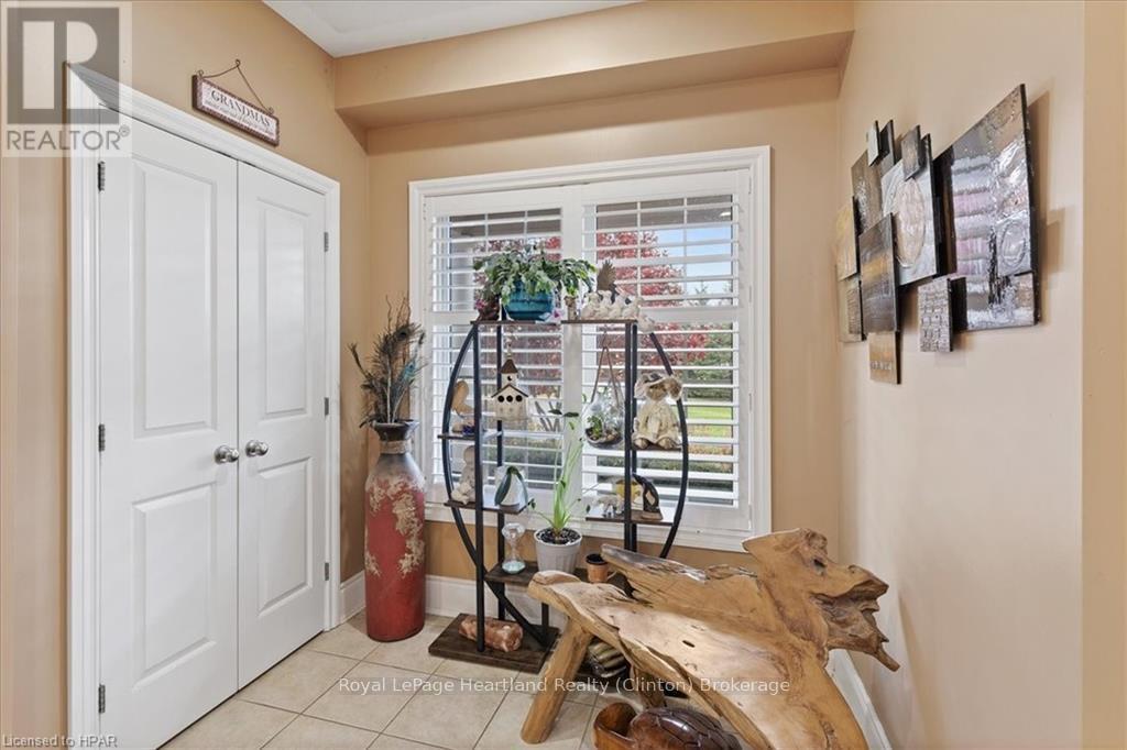 36241 Gore Road, South Huron, Ontario  N0M 1T0 - Photo 17 - X10780225