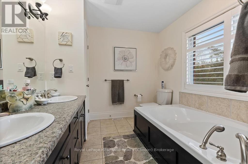 36241 Gore Road, South Huron, Ontario  N0M 1T0 - Photo 21 - X10780225