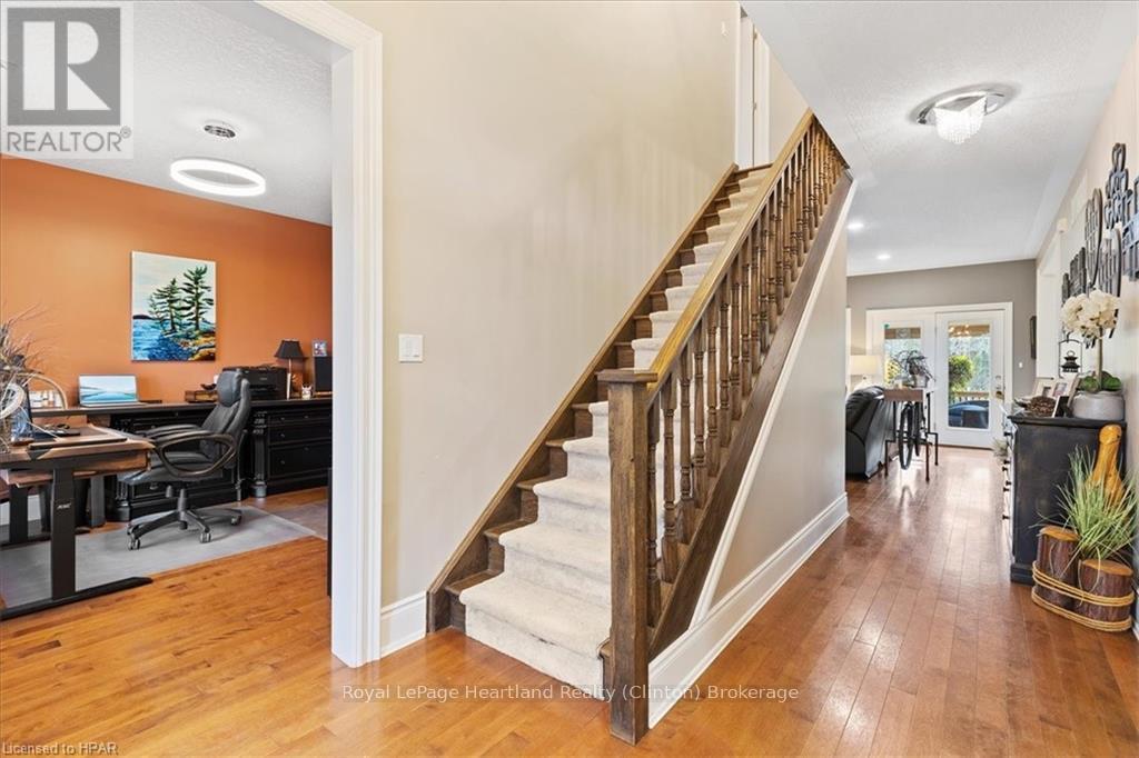 36241 Gore Road, South Huron, Ontario  N0M 1T0 - Photo 6 - X10780225