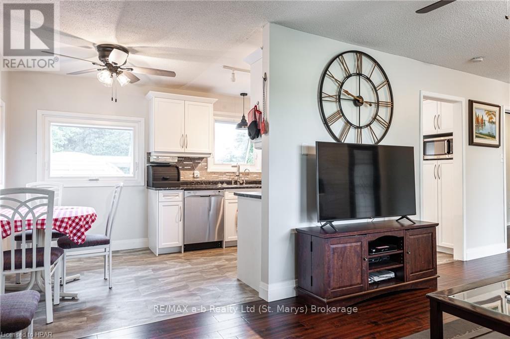 20328 Fairview Road, Thames Centre, Ontario  N0M 2P0 - Photo 13 - X10780240