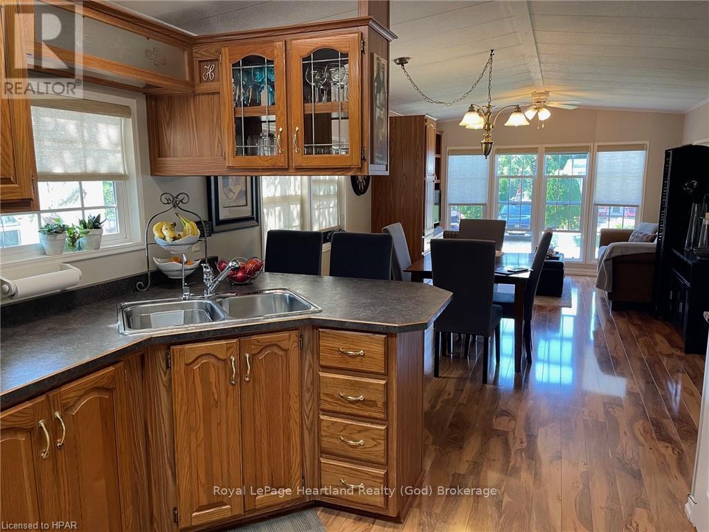 23 - 77307 Bluewater Hwy. Rowan Road, Central Huron (Bayfield), Ontario  N0M 1G0 - Photo 3 - X10780243