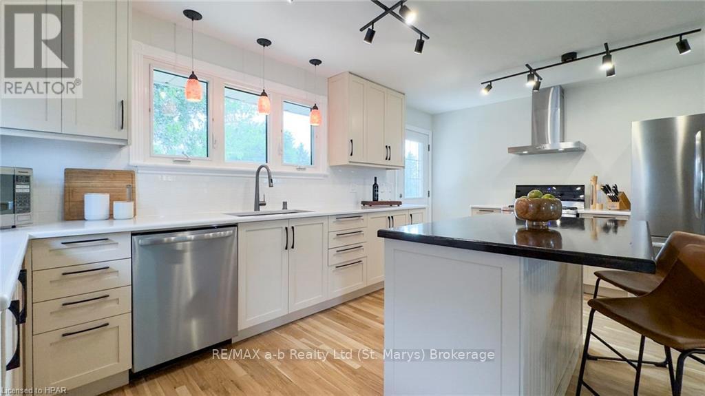 3813 Road 160, West Perth (Fullarton), Ontario  N0K 1N0 - Photo 3 - X10780324