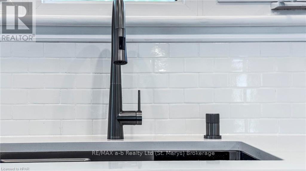 3813 Road 160, West Perth (Fullarton), Ontario  N0K 1N0 - Photo 5 - X10780324