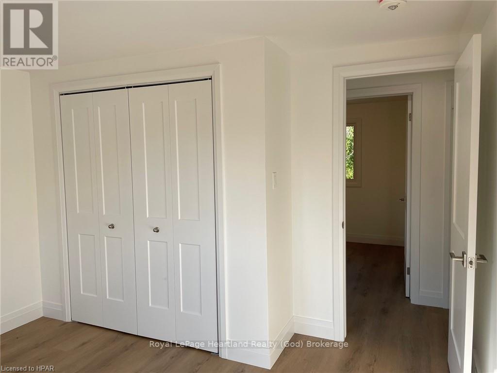 26 Watergate Drive, Ashfield-Colborne-Wawanosh (Colborne), Ontario  N7A 3Y3 - Photo 11 - X10780337