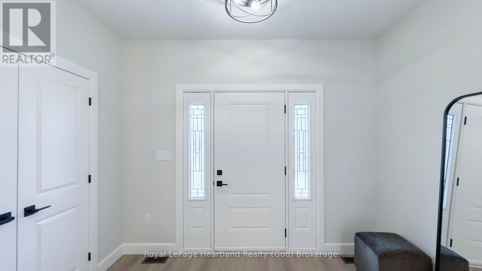 467 Woodridge Drive, Goderich (Goderich (Town)), Ontario  N7A 0C7 - Photo 2 - X10780338