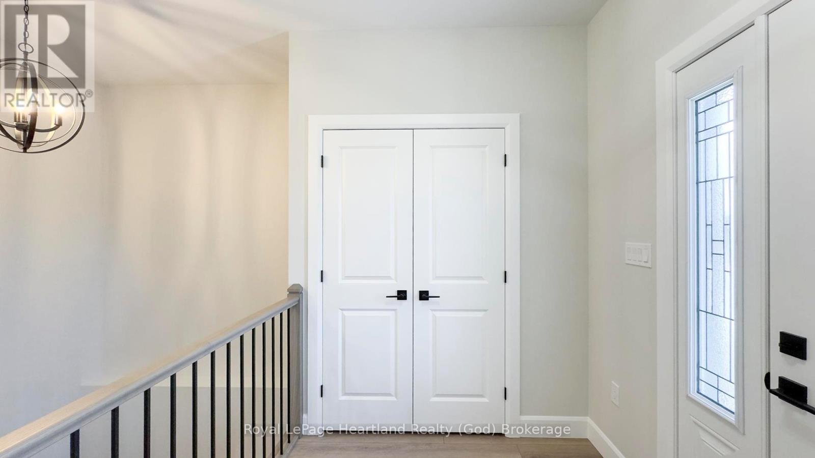 467 Woodridge Drive, Goderich (Goderich (Town)), Ontario  N7A 0C7 - Photo 4 - X10780338