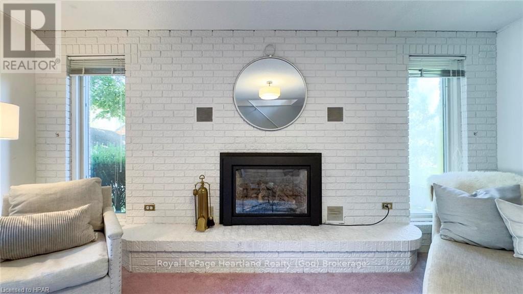 27 Bluewater Drive, Central Huron (Goderich (Town)), Ontario  N7A 3X8 - Photo 24 - X10780350