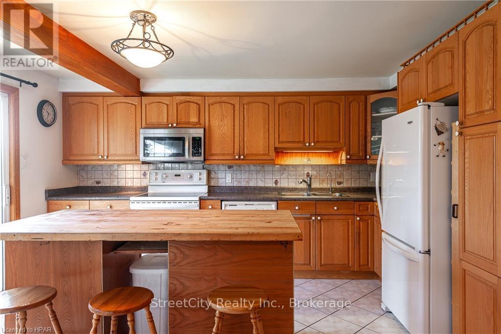 60 Meighen Mews, Stratford, Ontario  N4Z 1B5 - Photo 10 - X10780382