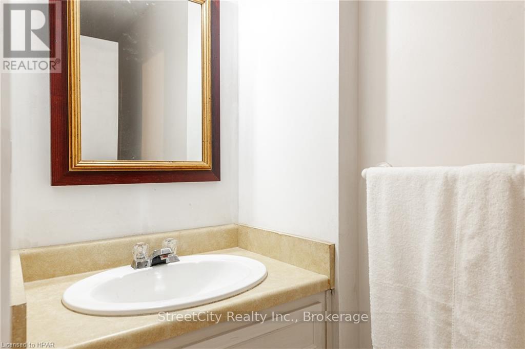 60 Meighen Mews, Stratford, Ontario  N4Z 1B5 - Photo 27 - X10780382