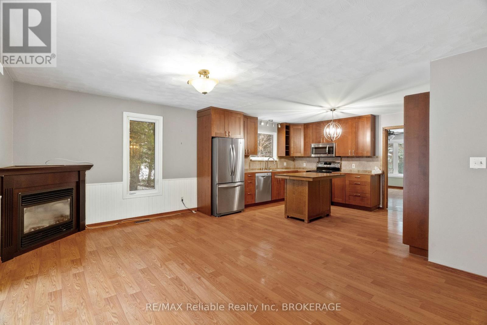 13 Park Road, Central Huron (Goderich (Town)), Ontario  N7A 3X8 - Photo 14 - X10780408