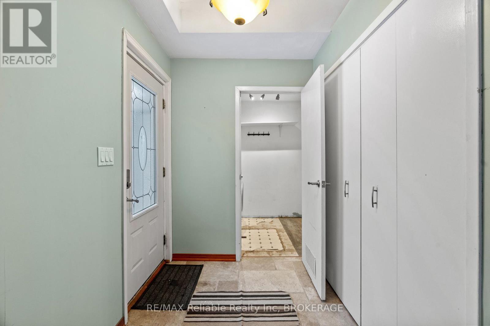 13 Park Road, Central Huron (Goderich (Town)), Ontario  N7A 3X8 - Photo 5 - X10780408