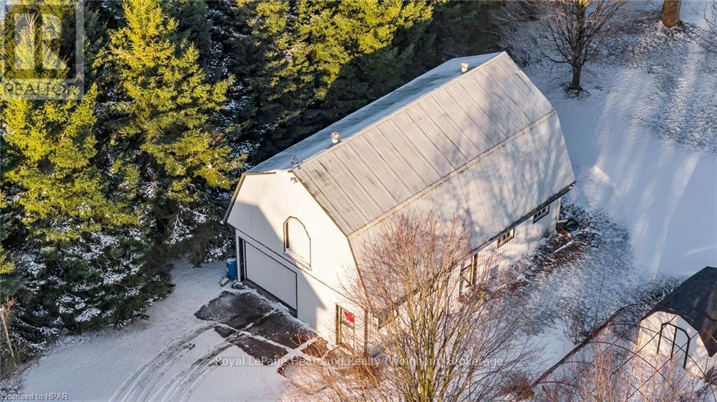 5453 Hwy 9, Minto, Ontario  N0G 1Z0 - Photo 11 - X10780429