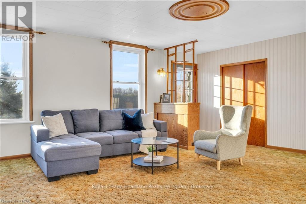 5453 Hwy 9, Minto, Ontario  N0G 1Z0 - Photo 21 - X10780429