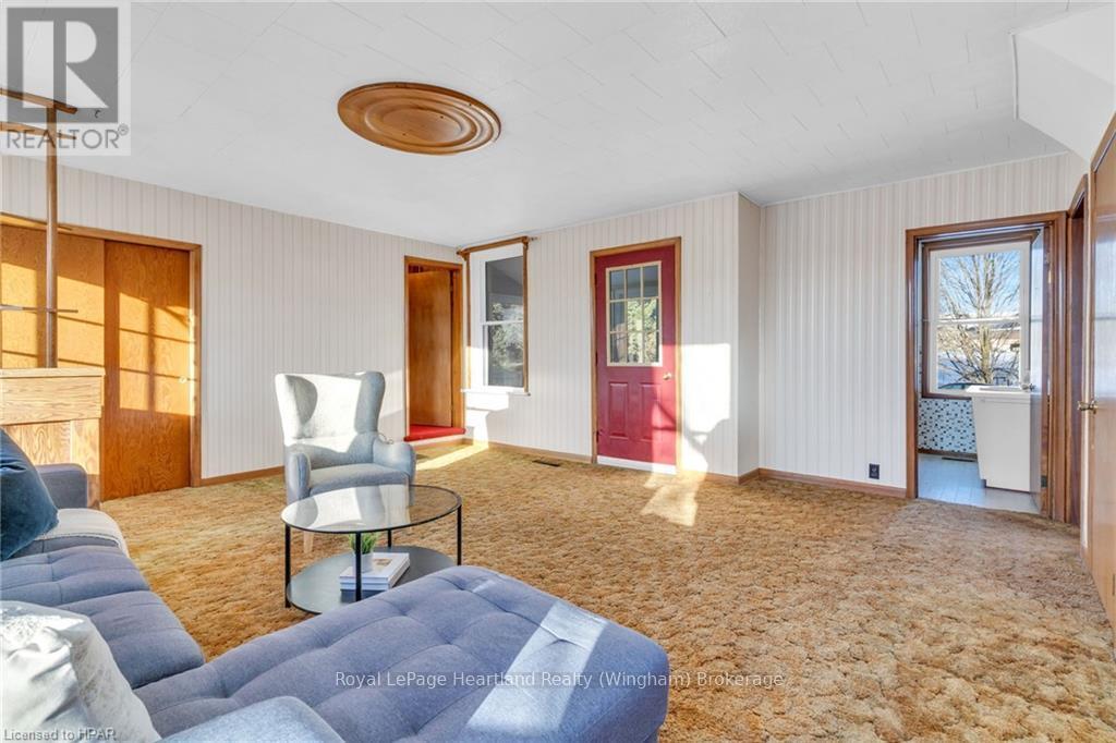 5453 Hwy 9, Minto, Ontario  N0G 1Z0 - Photo 23 - X10780429