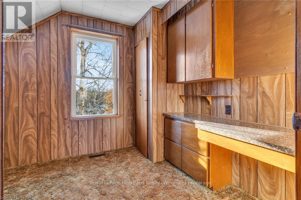 5453 Hwy 9, Minto, Ontario  N0G 1Z0 - Photo 33 - X10780429