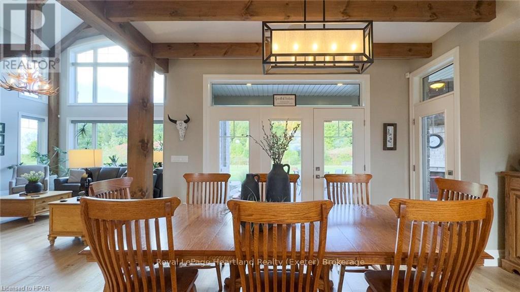 4640 Lakeshore Road, Plympton-Wyoming, Ontario  N0N 1J6 - Photo 10 - X10780443