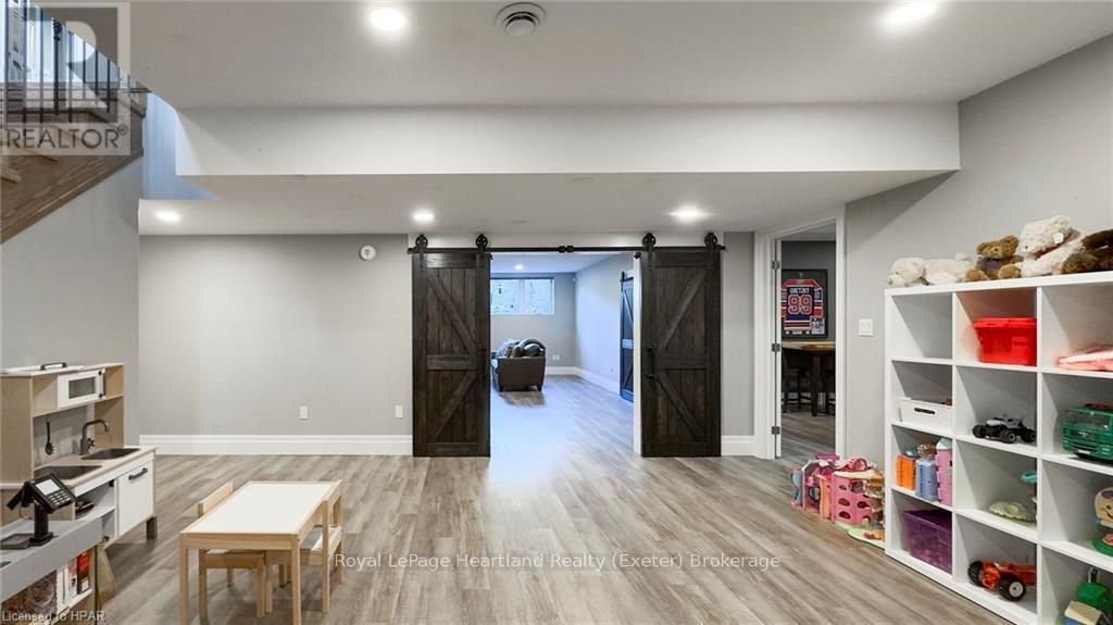 4640 Lakeshore Road, Plympton-Wyoming, Ontario  N0N 1J6 - Photo 30 - X10780443