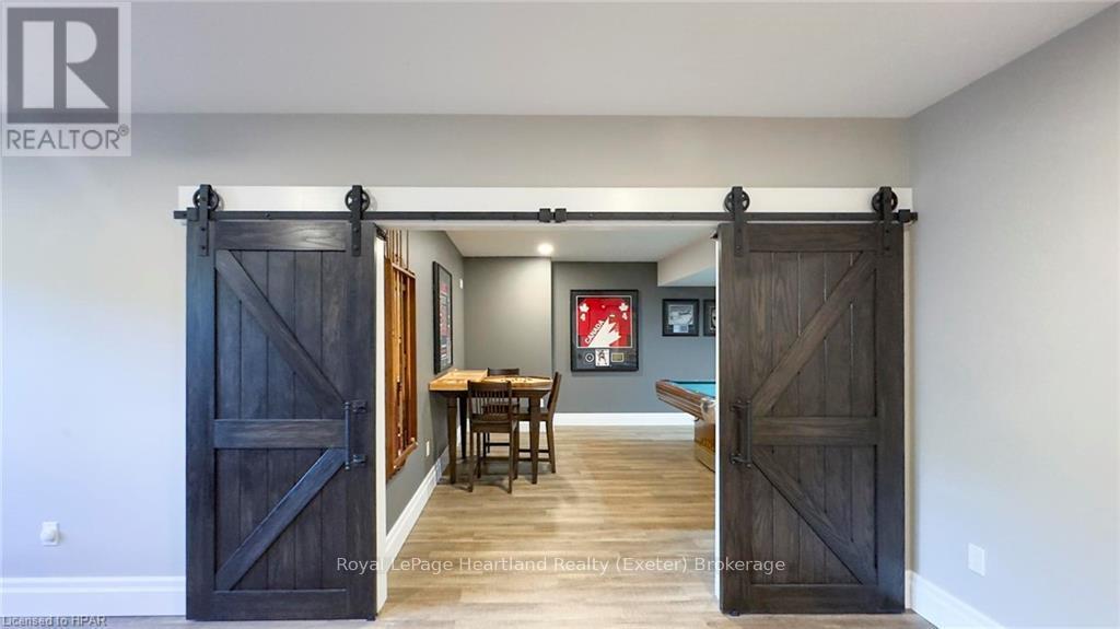 4640 Lakeshore Road, Plympton-Wyoming, Ontario  N0N 1J6 - Photo 35 - X10780443