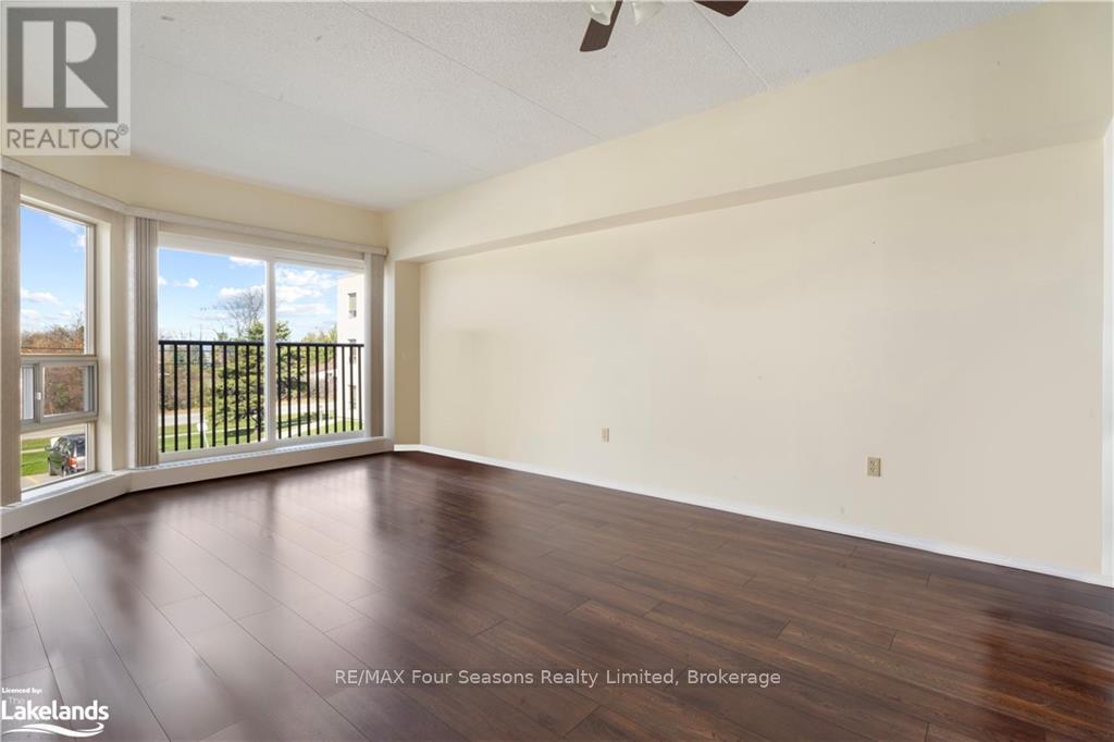 209 - 49 Raglan Street, Collingwood, Ontario  L9Y 1P7 - Photo 6 - S10438313