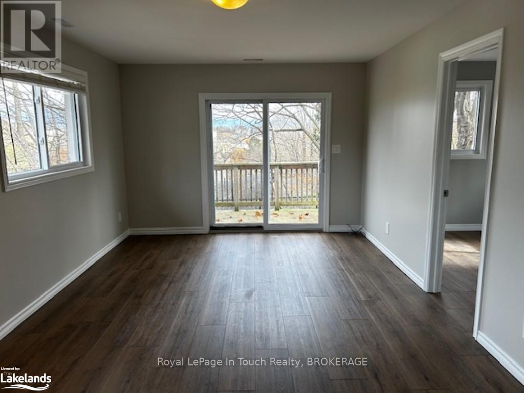 687 Montreal St, Midland, Ontario  L4R 1G5 - Photo 2 - S10439219