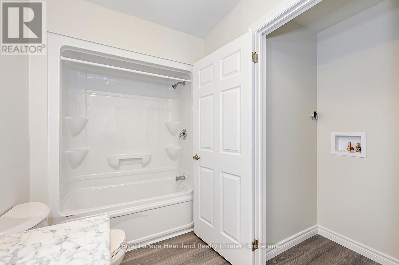 21 Blfs Vw Boulevard, Ashfield-Colborne-Wawanosh (Colborne), Ontario  N7A 0C6 - Photo 16 - X10780461