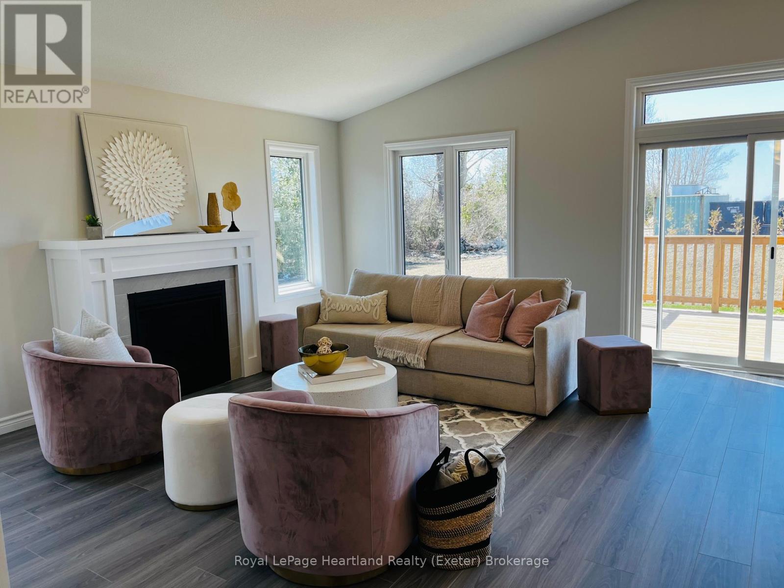 21 Blfs Vw Boulevard, Ashfield-Colborne-Wawanosh (Colborne), Ontario  N7A 0C6 - Photo 3 - X10780461