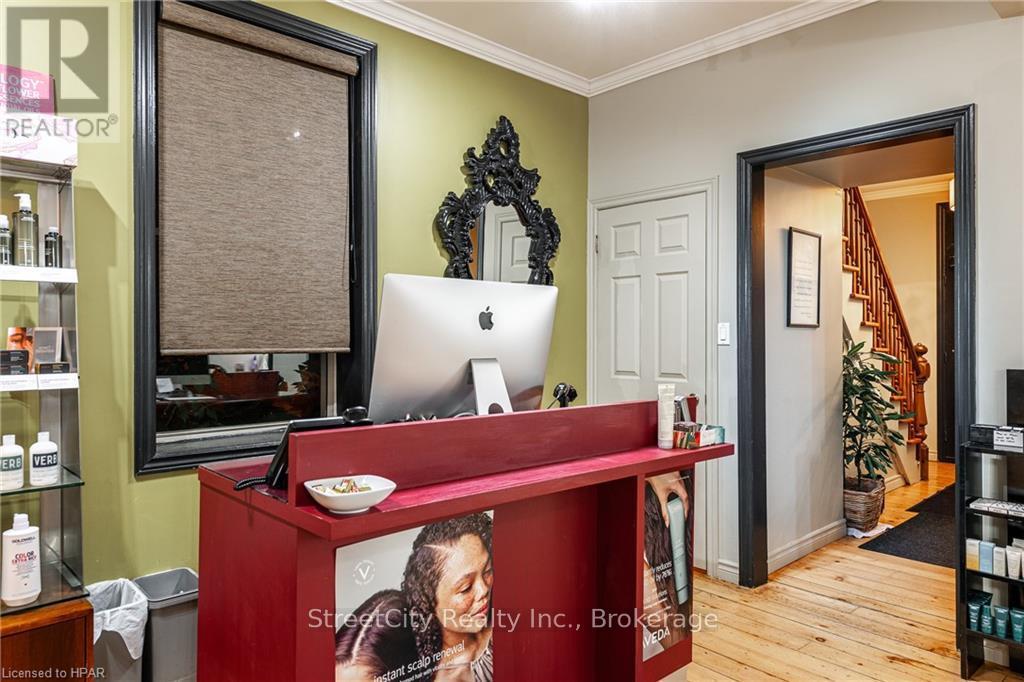 21 George Street, Stratford, Ontario  N5A 3N8 - Photo 11 - X10780479