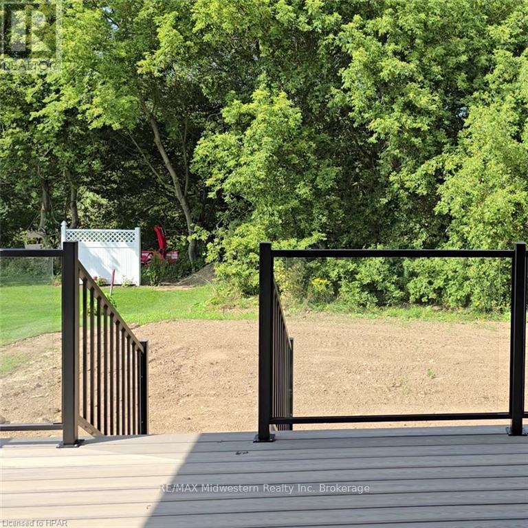 475 Keeso Lane, North Perth (Listowel), Ontario  N4W 0J3 - Photo 11 - X10780491