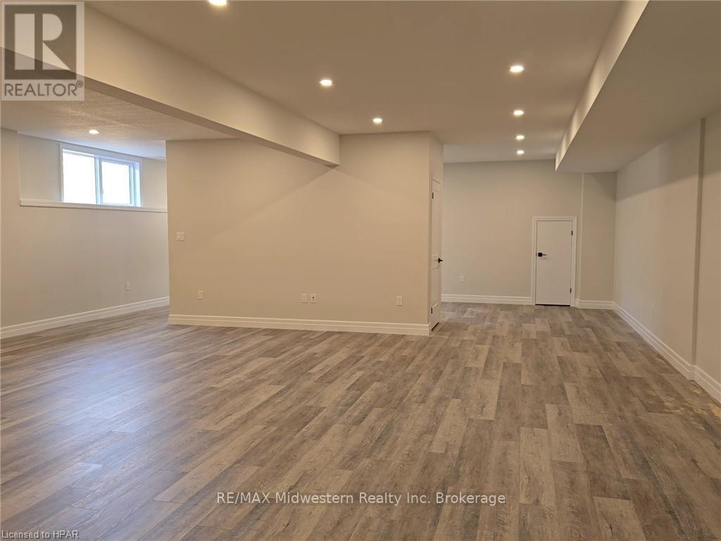 475 Keeso Lane, North Perth (Listowel), Ontario  N4W 0J3 - Photo 8 - X10780491