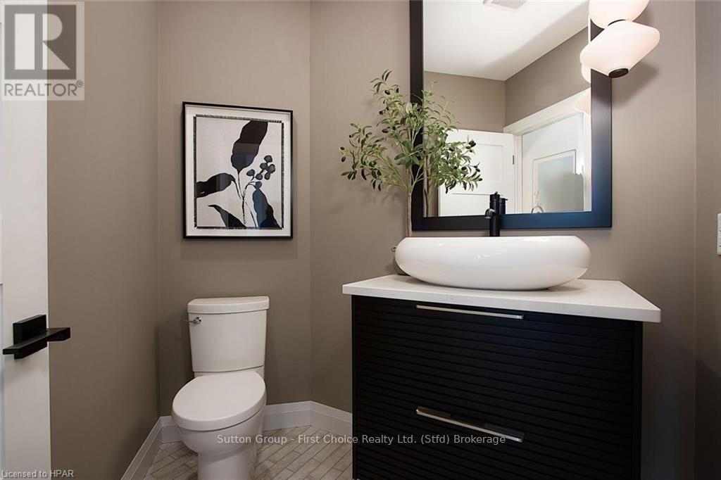 73590 Irene Crescent, Bluewater (Hay), Ontario  N0M 2T0 - Photo 34 - X10780522