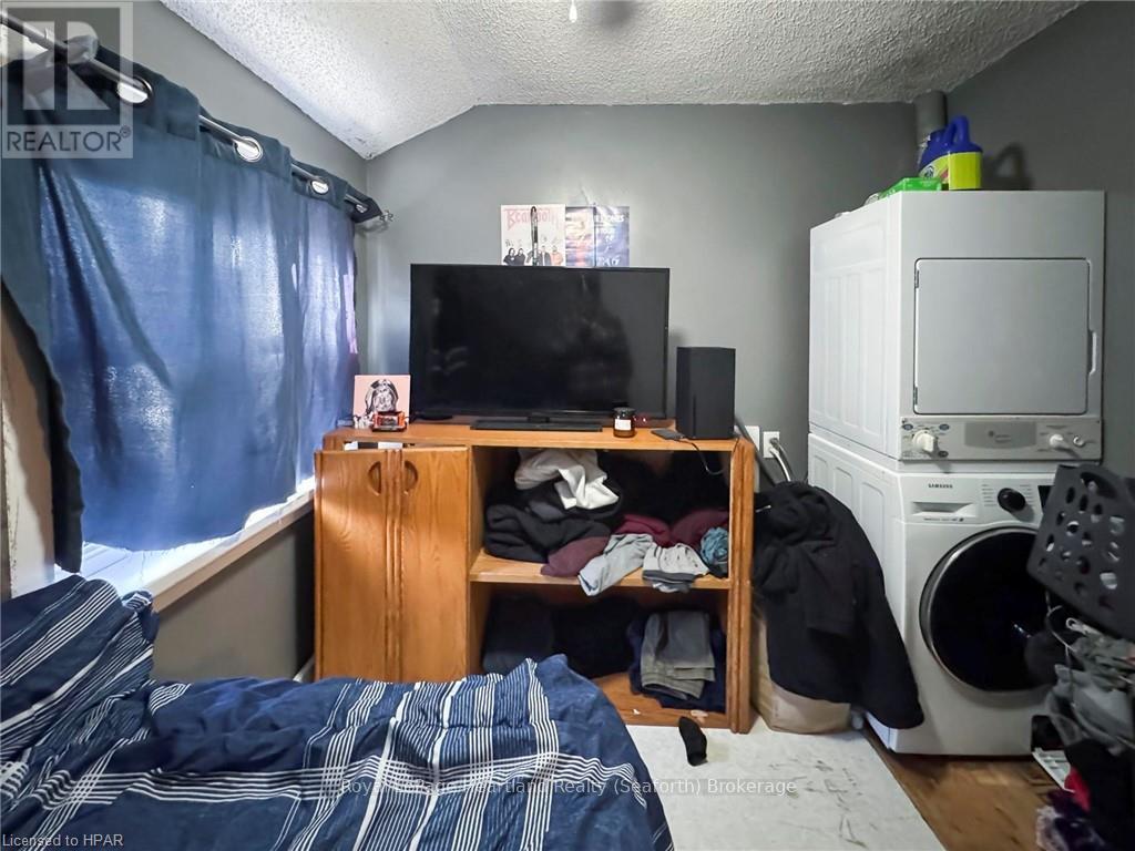 12 Princess Street W, Central Huron, Ontario  N0M 1L0 - Photo 17 - X10780523