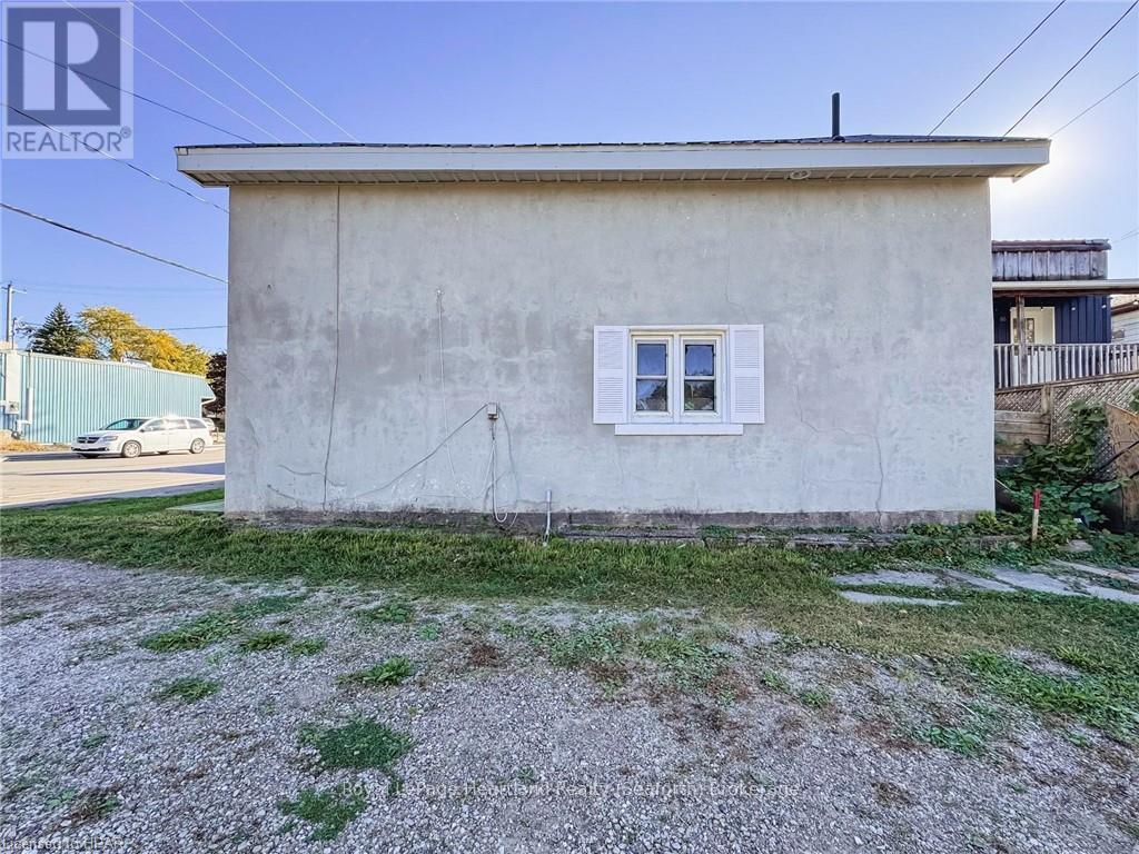 12 Princess Street W, Central Huron, Ontario  N0M 1L0 - Photo 3 - X10780523