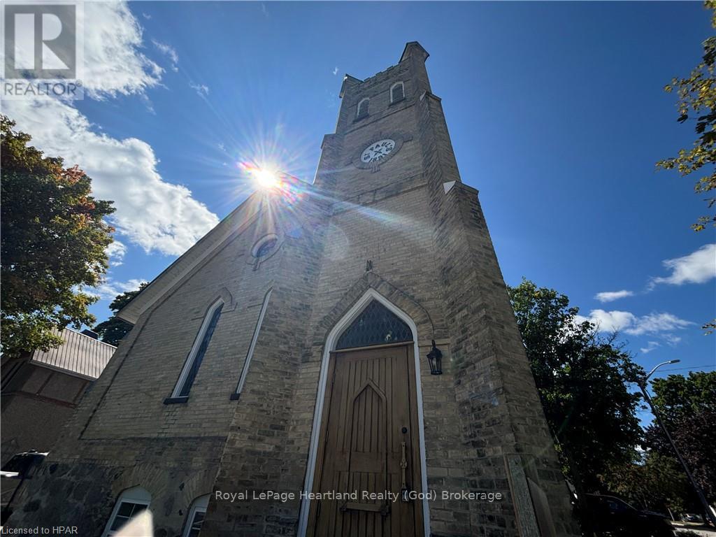 10 Jessie Street, Huron-Kinloss, Ontario  N0G 2R0 - Photo 2 - X10780527