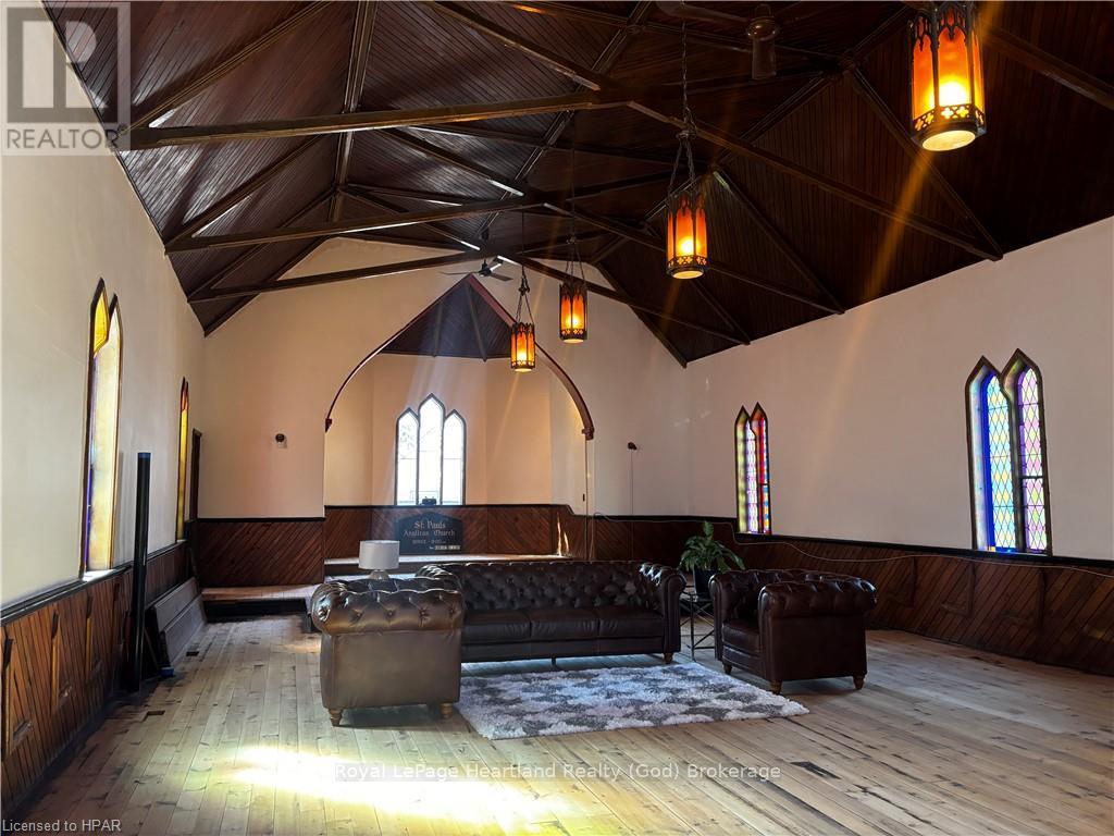 10 Jessie Street, Huron-Kinloss, Ontario  N0G 2R0 - Photo 3 - X10780527