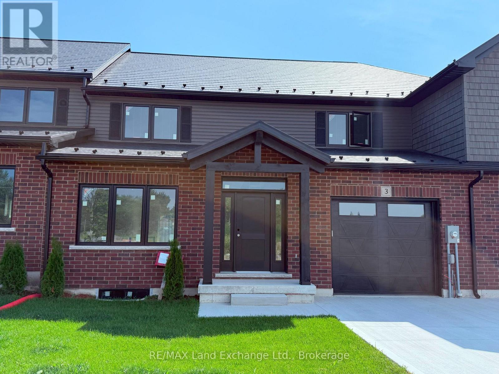 3 - 8 Golf Links Road, Kincardine, Ontario  N2Z 0G1 - Photo 1 - X10845632